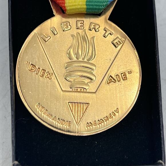 D-Day 50th Anniversary Commemorative Medal WW2 June 6 1944 Operation Overlord - Picture 4 of 8